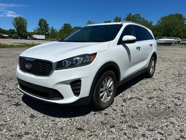 5XYPGDA33KG454475 2019 KIA SORENTO - Image 2