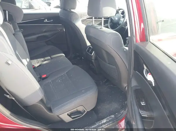 5XYPGDA33KG469140 2019 KIA SORENTO - Image 8