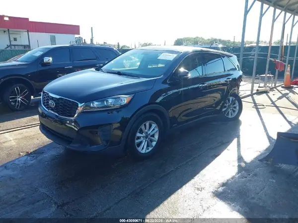 5XYPGDA33KG478498 2019 KIA SORENTO - Image 2