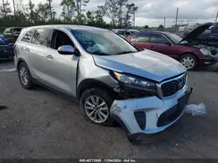 5XYPGDA33KG515128 2019 KIA SORENTO