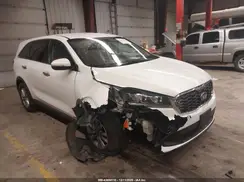 5XYPGDA33KG524265 2019 KIA SORENTO