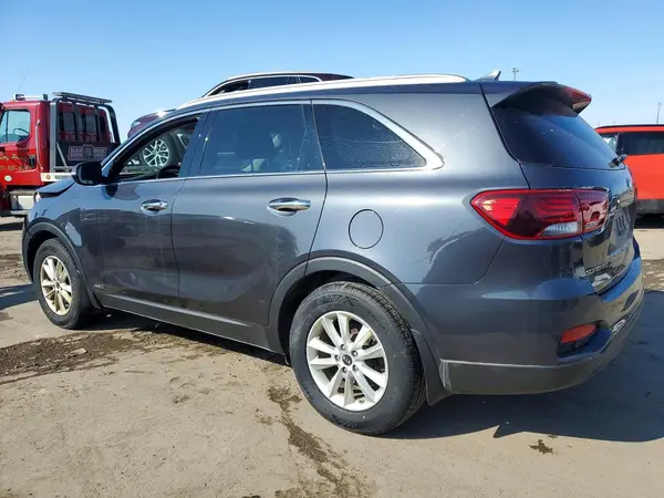 5XYPGDA33KG524539 2019 KIA SORENTO - Image 2