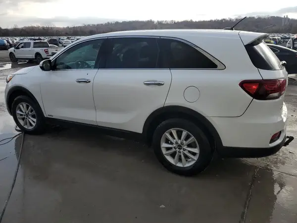 5XYPGDA33KG527408 2019 KIA SORENTO - Image 2