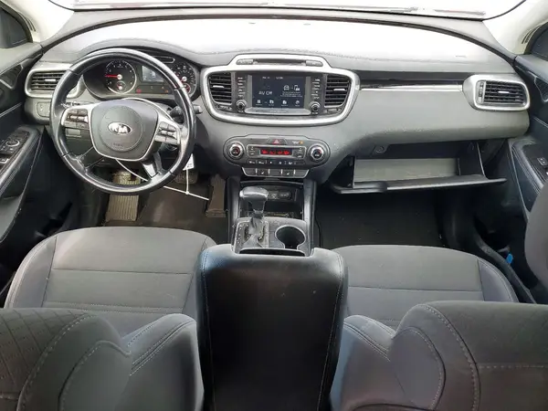 5XYPGDA33KG535797 2019 KIA SORENTO - Image 8