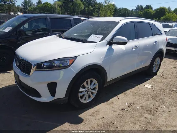 5XYPGDA33KG536402 2019 KIA SORENTO - Image 2