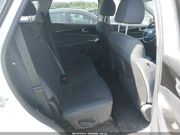 5XYPGDA33KG536402 2019 KIA SORENTO - Image 8