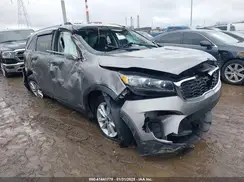 5XYPGDA33KG537484 2019 KIA SORENTO