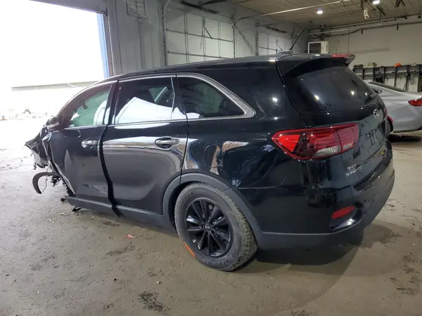 5XYPGDA33KG548324 2019 KIA SORENTO - Image 2