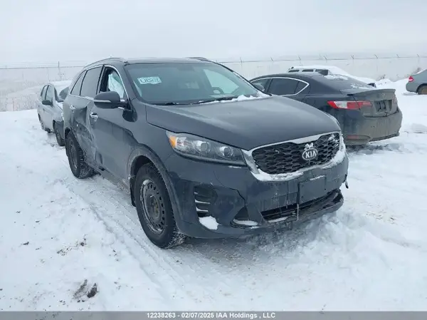 5XYPGDA33KG557573 2019 KIA SORENTO - Image 1