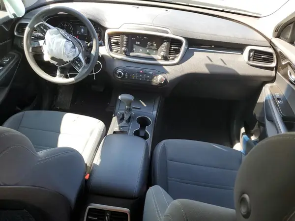 5XYPGDA33KG564118 2019 KIA SORENTO - Image 8
