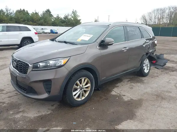 5XYPGDA33KG574471 2019 KIA SORENTO - Image 2