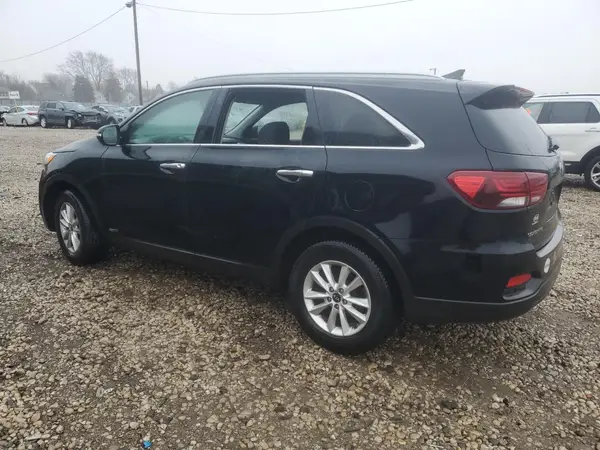 5XYPGDA33KG574504 2019 KIA SORENTO - Image 2
