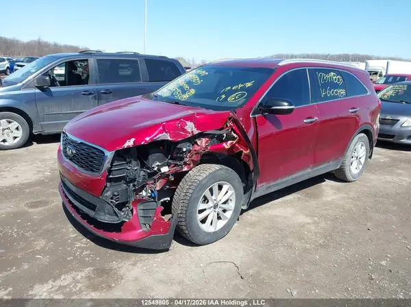 5XYPGDA33KG600485 2019 KIA SORENTO - Image 2