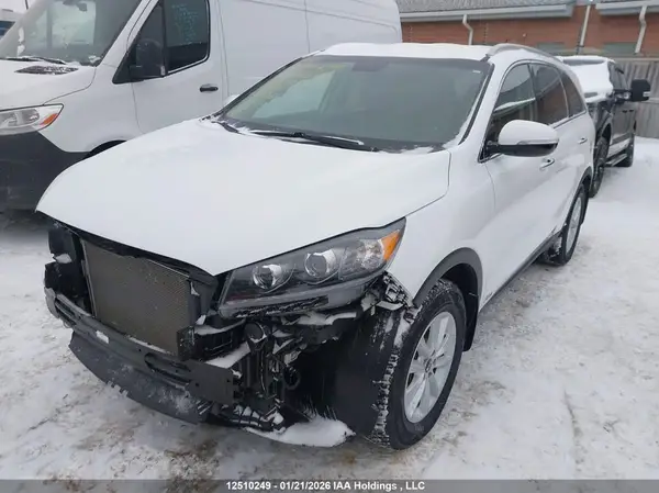 5XYPGDA33KG601202 2019 KIA SORENTO - Image 2