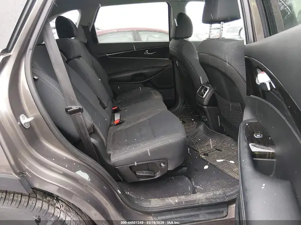 5XYPGDA33LG627087 2020 KIA SORENTO - Image 8