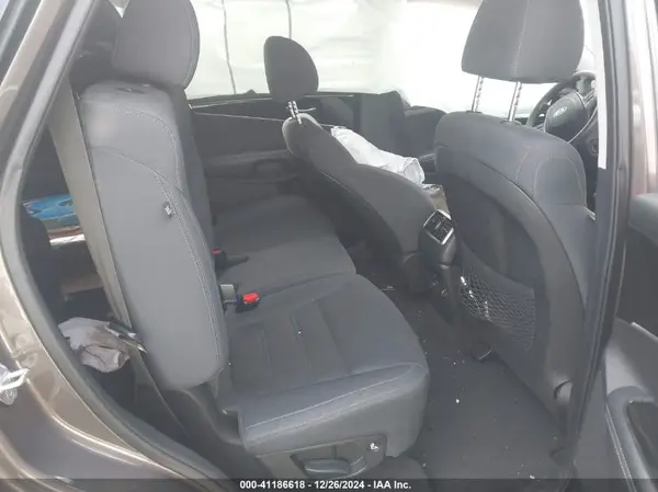 5XYPGDA33LG627395 2020 KIA SORENTO - Image 8
