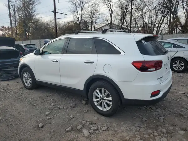 5XYPGDA33LG633052 2020 KIA SORENTO - Image 2