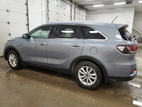 5XYPGDA33LG648019 2020 KIA SORENTO - Image 2