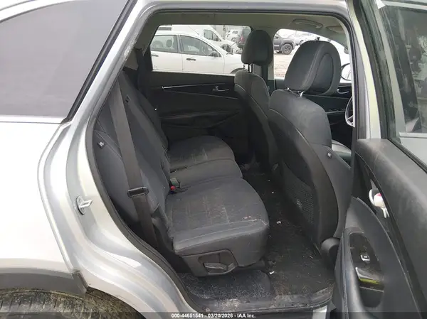 5XYPGDA34GG014644 2016 KIA SORENTO - Image 8