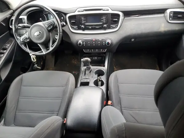 5XYPGDA34GG033923 2016 KIA SORENTO - Image 8