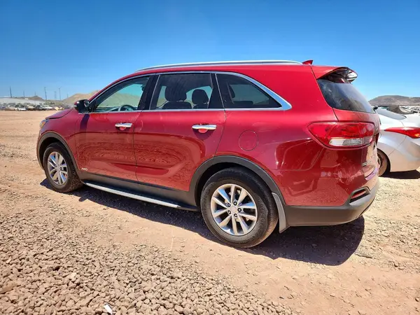 5XYPGDA34GG035445 2016 KIA SORENTO - Image 2
