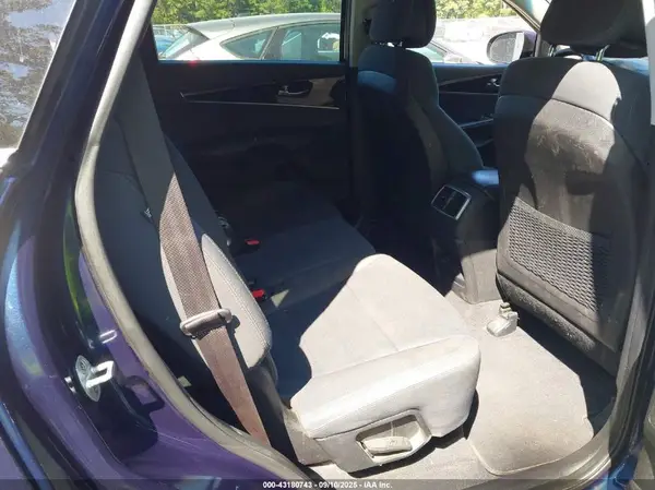 5XYPGDA34GG040662 2016 KIA SORENTO - Image 8