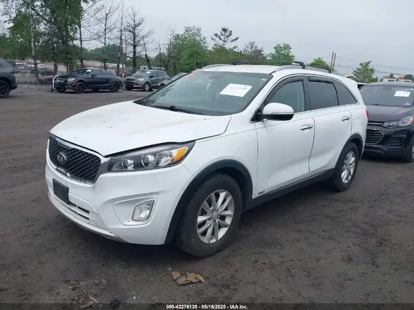 5XYPGDA34GG040886 2016 KIA SORENTO - Image 2