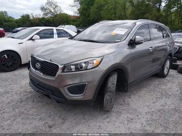 5XYPGDA34GG043920 2016 KIA SORENTO - Image 2