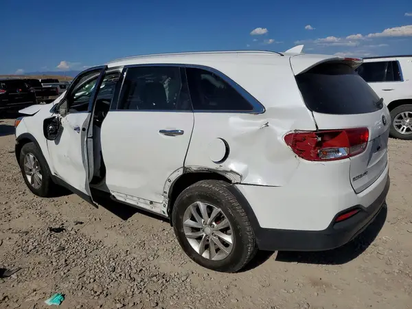 5XYPGDA34GG056408 2016 KIA SORENTO - Image 2