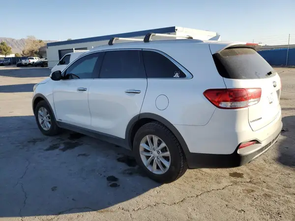 5XYPGDA34GG060538 2016 KIA SORENTO - Image 2
