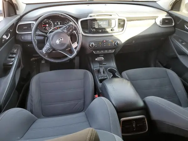 5XYPGDA34GG060538 2016 KIA SORENTO - Image 8