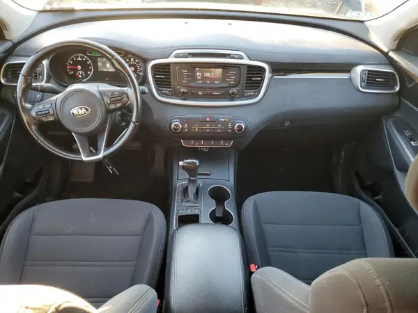 5XYPGDA34GG062600 2016 KIA SORENTO - Image 8
