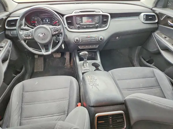 5XYPGDA34GG073774 2016 KIA SORENTO - Image 8