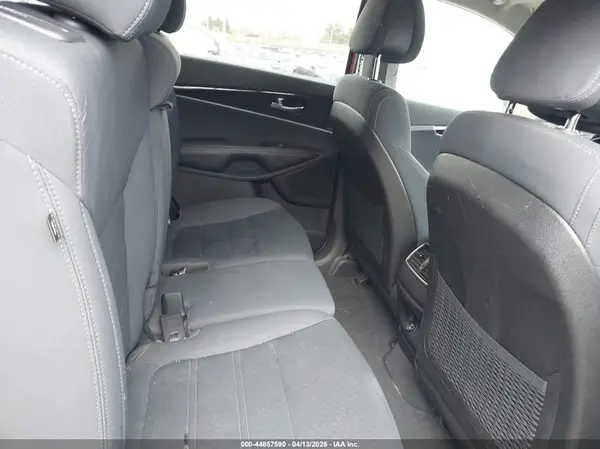 5XYPGDA34GG087089 2016 KIA SORENTO - Image 8