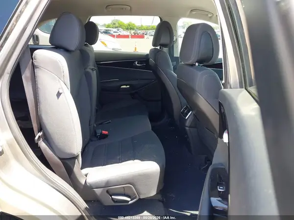 5XYPGDA34GG089375 2016 KIA SORENTO - Image 8