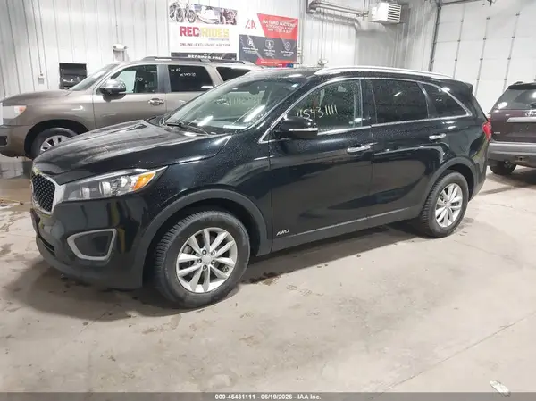 5XYPGDA34GG093586 2016 KIA SORENTO - Image 2
