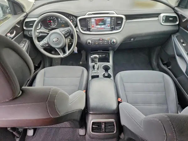 5XYPGDA34GG098111 2016 KIA SORENTO - Image 8