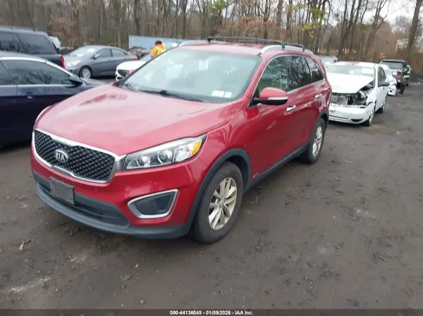 5XYPGDA34GG098397 2016 KIA SORENTO - Image 2