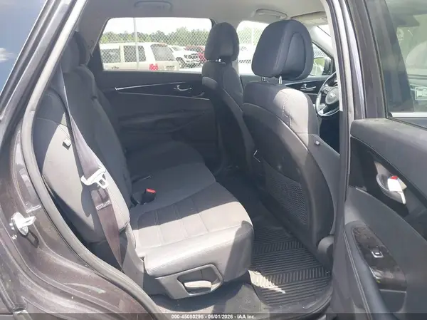 5XYPGDA34GG110192 2016 KIA SORENTO - Image 8