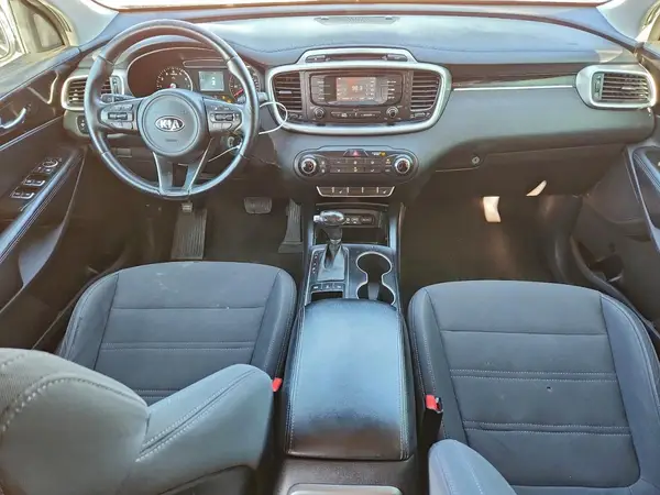 5XYPGDA34GG110757 2016 KIA SORENTO - Image 8