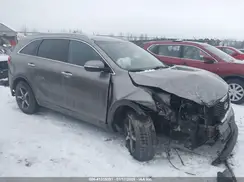 5XYPGDA34GG135643 2016 KIA SORENTO