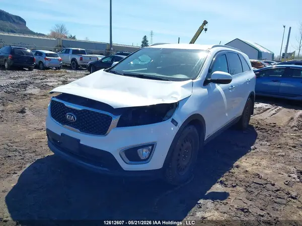 5XYPGDA34GG143127 2016 KIA SORENTO - Image 2
