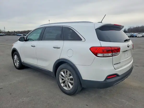 5XYPGDA34GG167959 2016 KIA SORENTO - Image 2