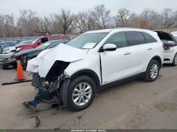 5XYPGDA34HG192863 2017 KIA SORENTO - Image 2