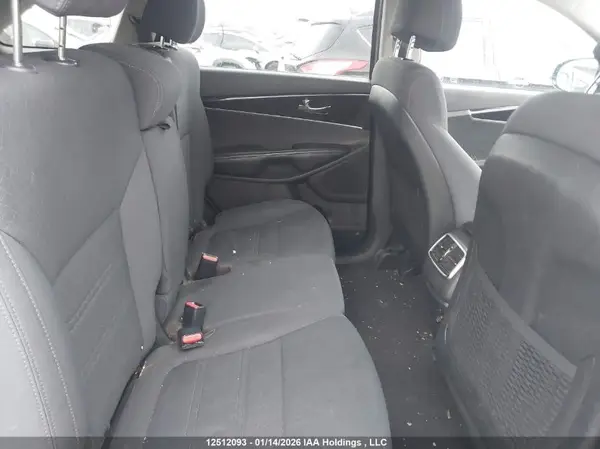 5XYPGDA34HG224209 2017 KIA SORENTO - Image 8