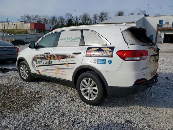 5XYPGDA34HG253709 2017 KIA SORENTO - Image 2