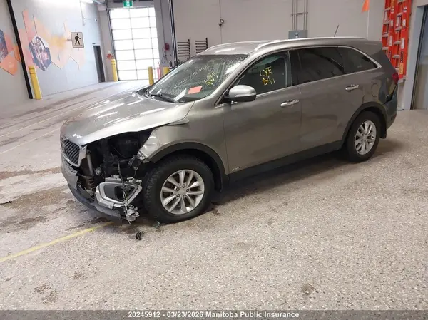 5XYPGDA34HG255962 2017 KIA SORENTO - Image 2