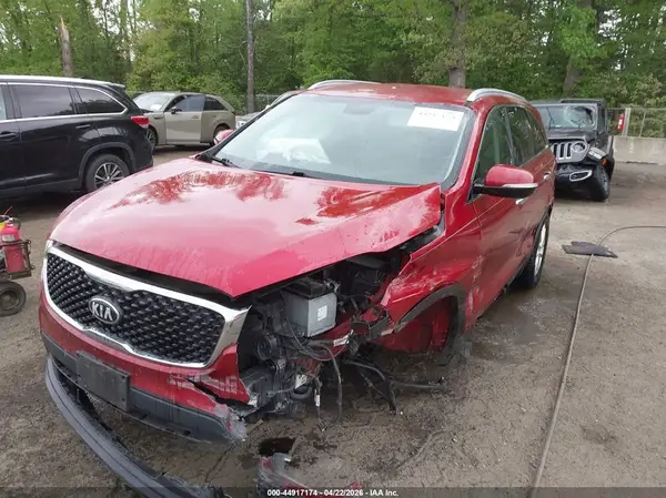5XYPGDA34HG264869 2017 KIA SORENTO - Image 2