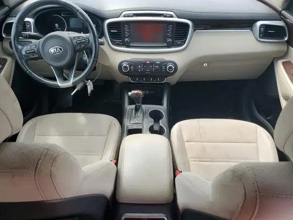 5XYPGDA34HG282126 2017 KIA SORENTO - Image 8