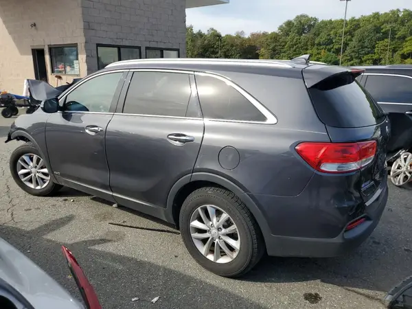 5XYPGDA34HG286760 2017 KIA SORENTO - Image 2